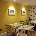 Boutique Aquaria Canelinas 3* Portonovo